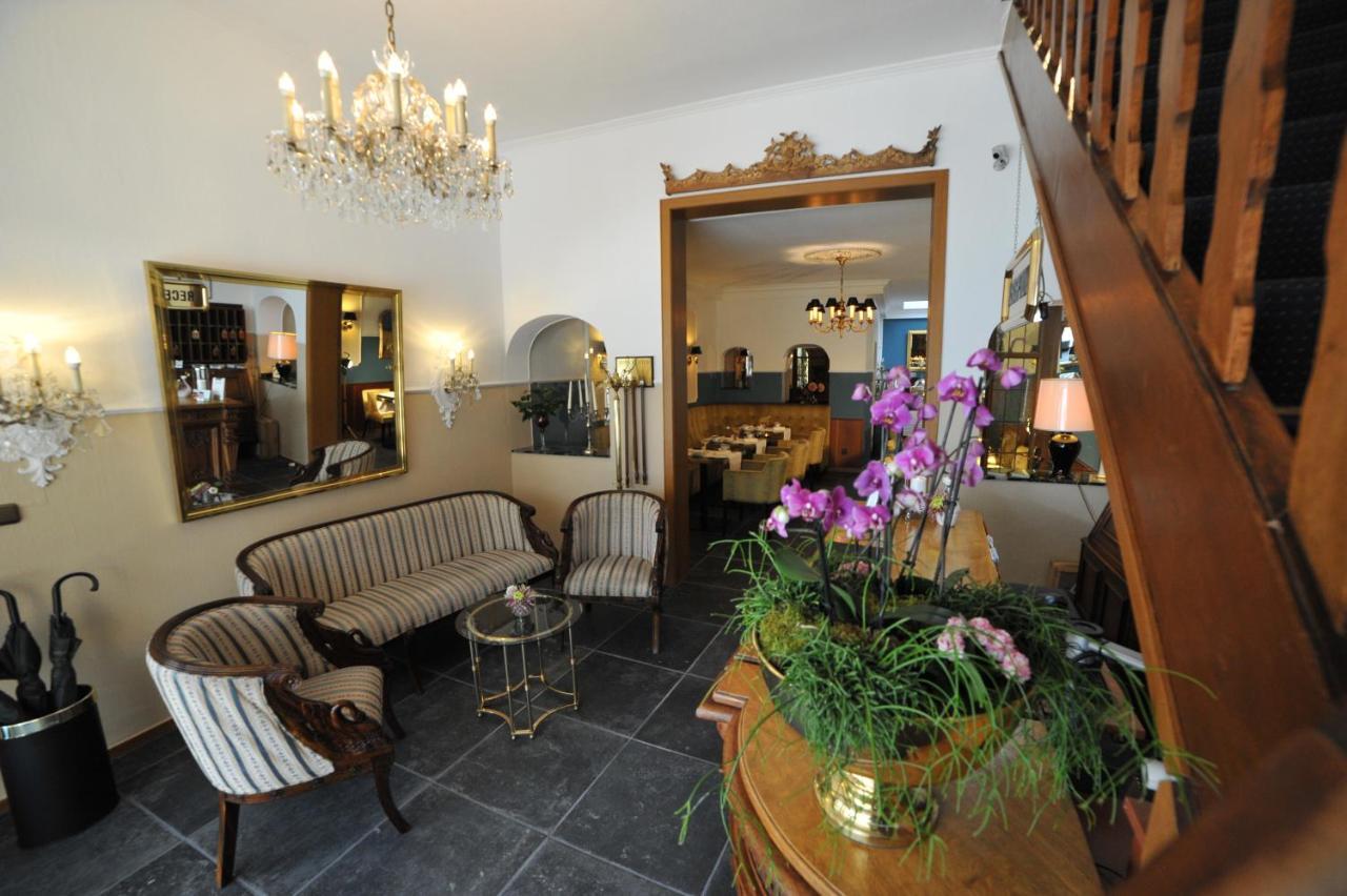 Hotel Rheinischer Hof Еркеленц Екстериор снимка